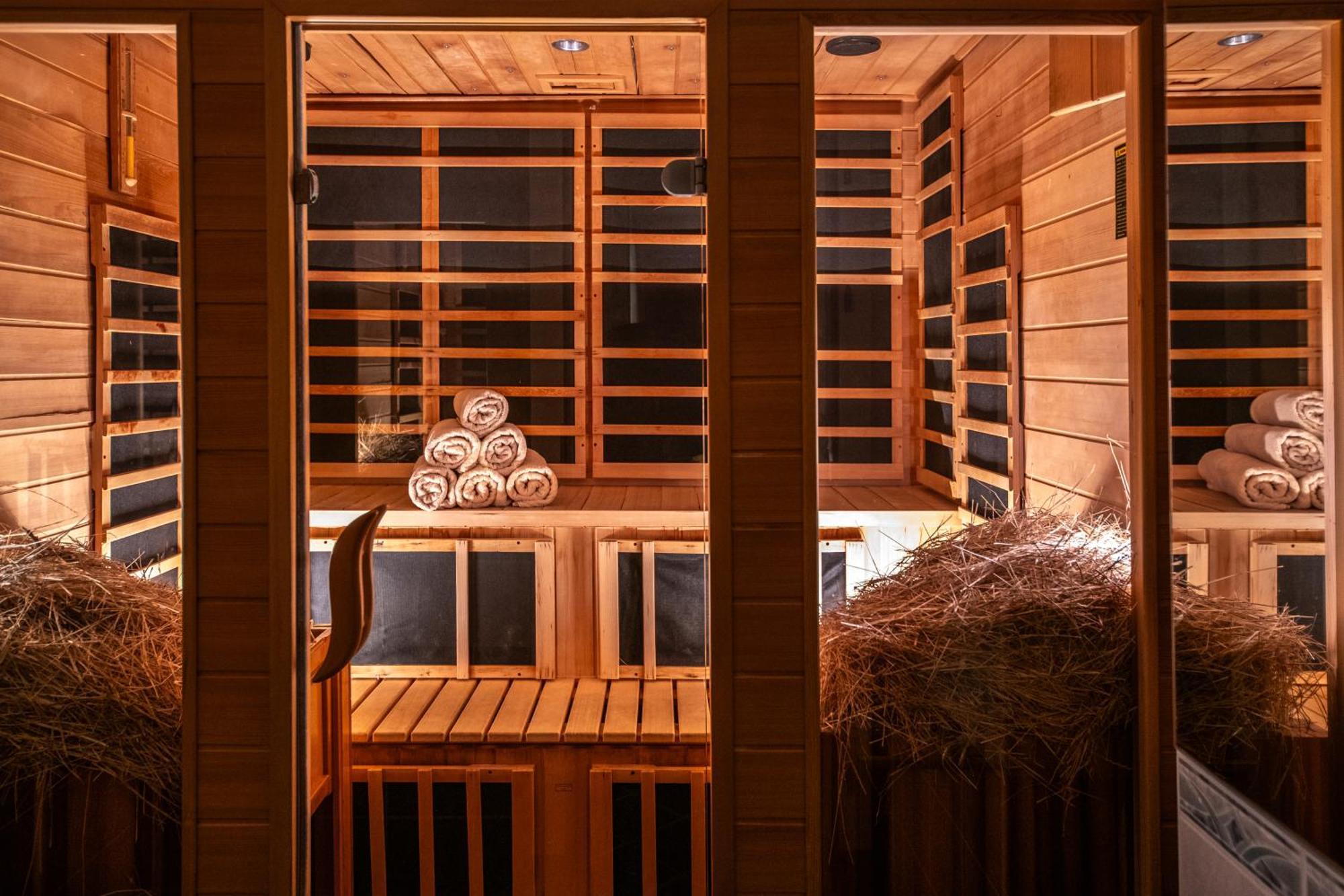 Kastelyhotel Sasvar Resort Paradsasvar Ngoại thất bức ảnh