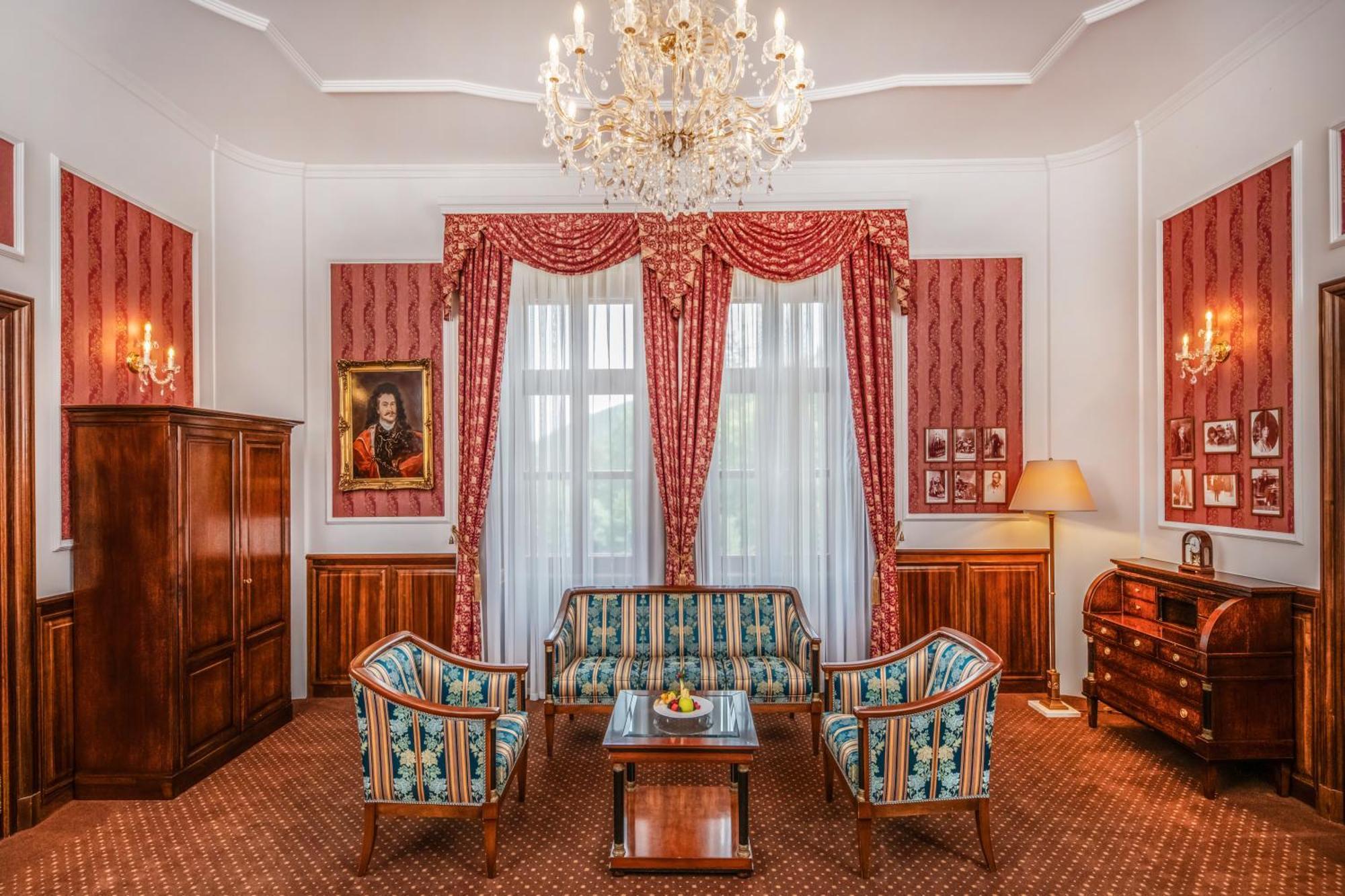 Kastelyhotel Sasvar Resort Paradsasvar Ngoại thất bức ảnh