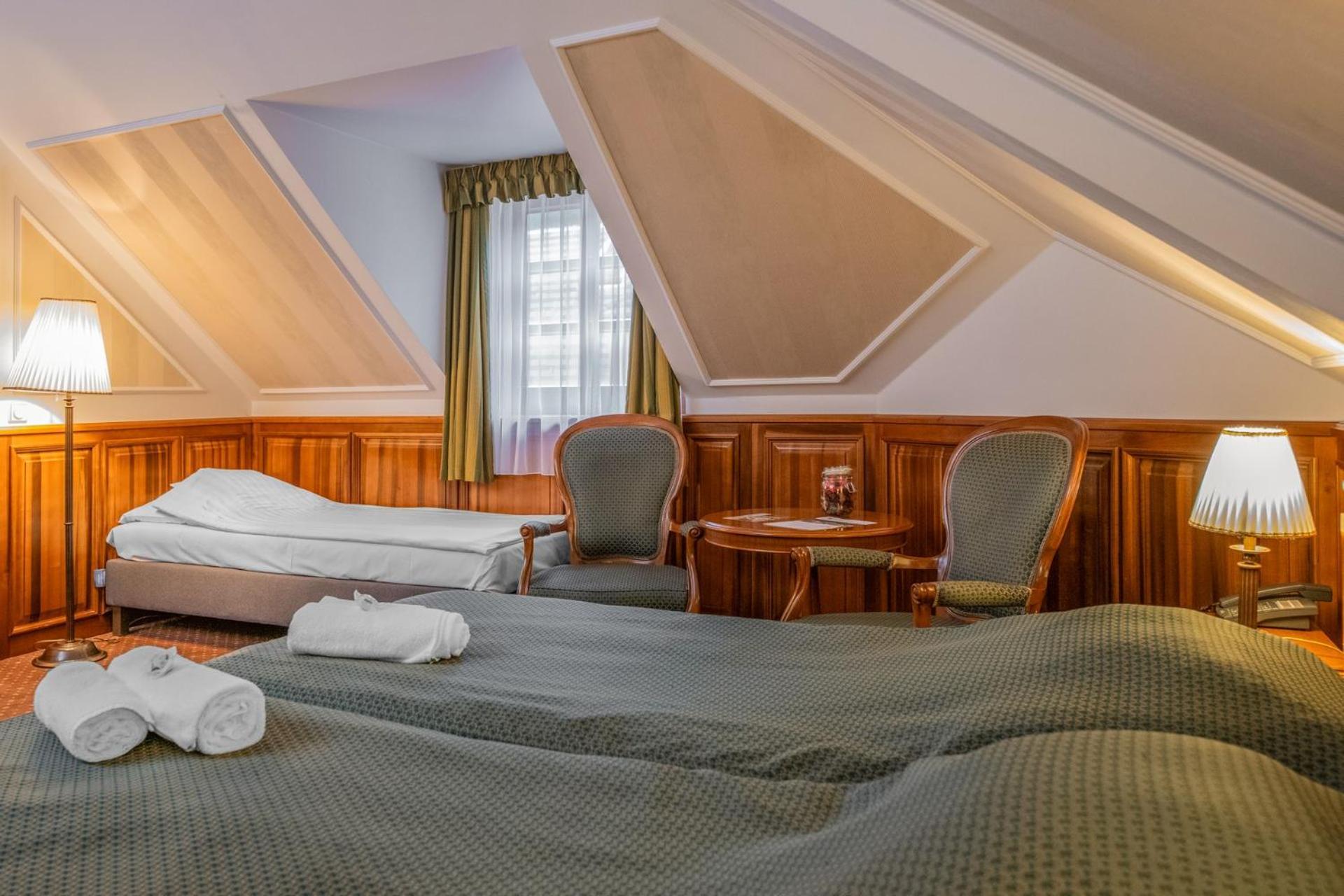 Kastelyhotel Sasvar Resort Paradsasvar Ngoại thất bức ảnh